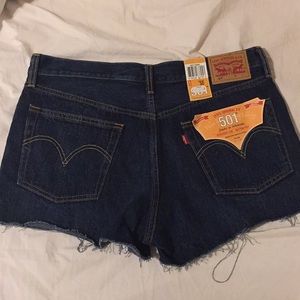 Levi’s 501 cut off shorts